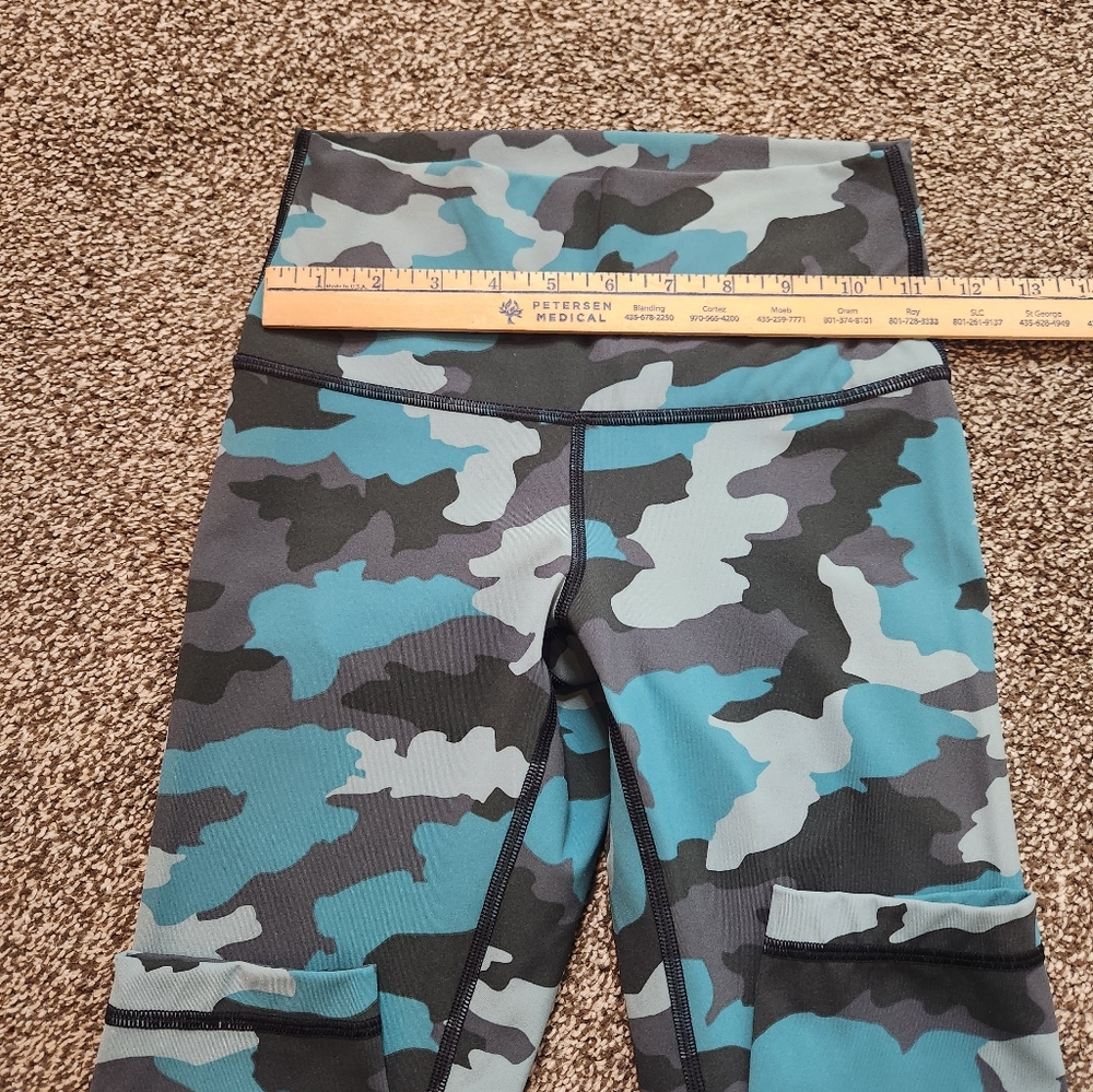 Lululemon Wunder Under HR Tight 25” In Camo Tidewater Teal Size 4 - Picture 5 of 7
